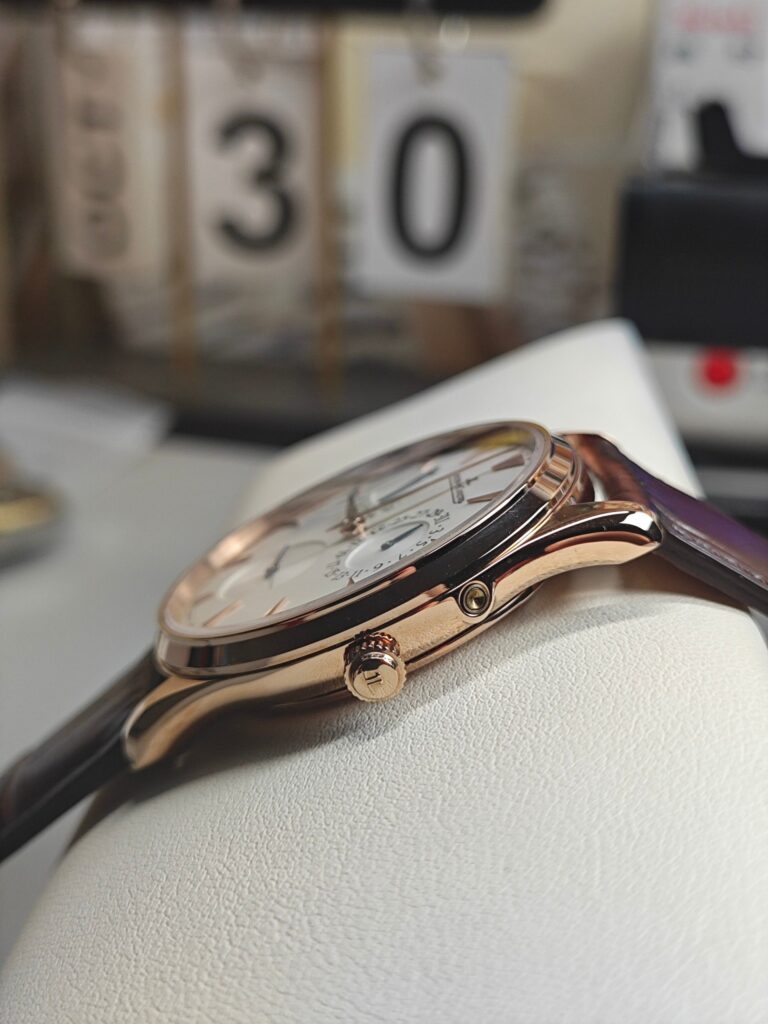 Jaeger-LeCoultre Master Ultra Thin Réserve de Marche Q1372520 39MM Replica JL009
