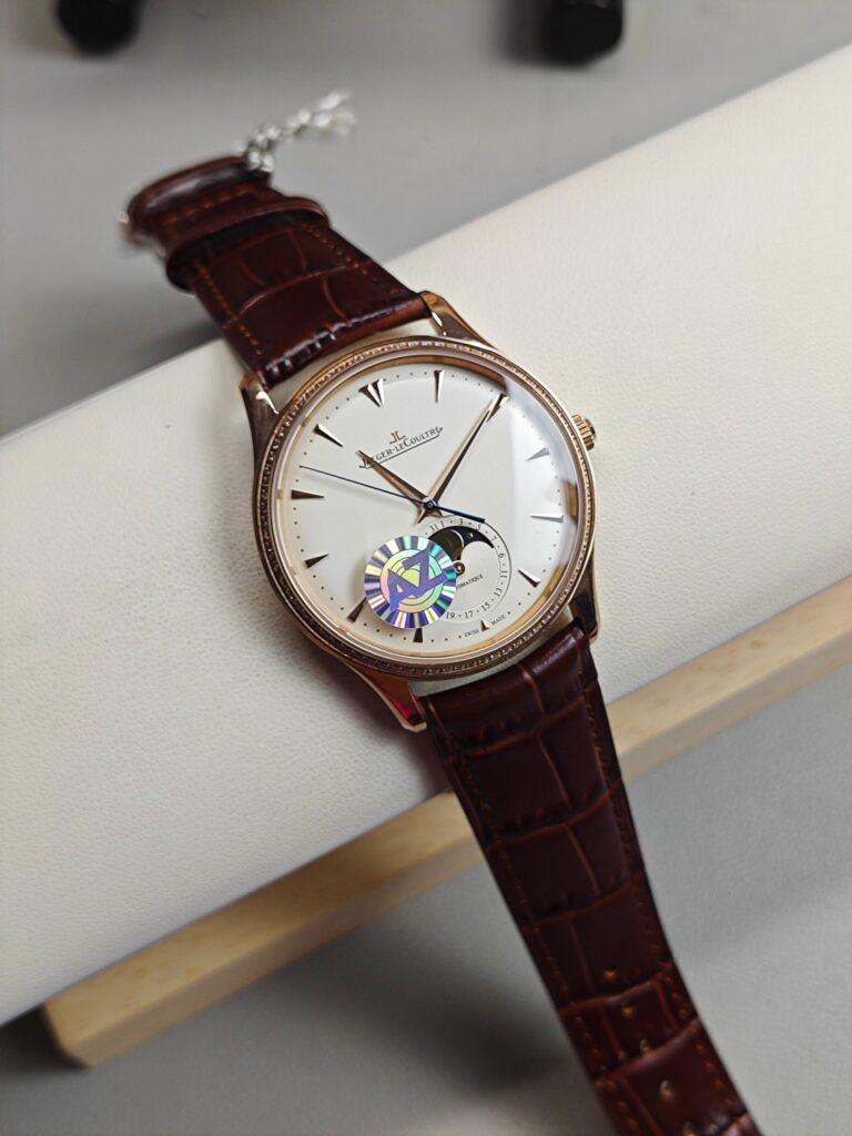 Jaeger-LeCoultre Master Ultra Thin Moon Q1368420 39MM Replica JL016