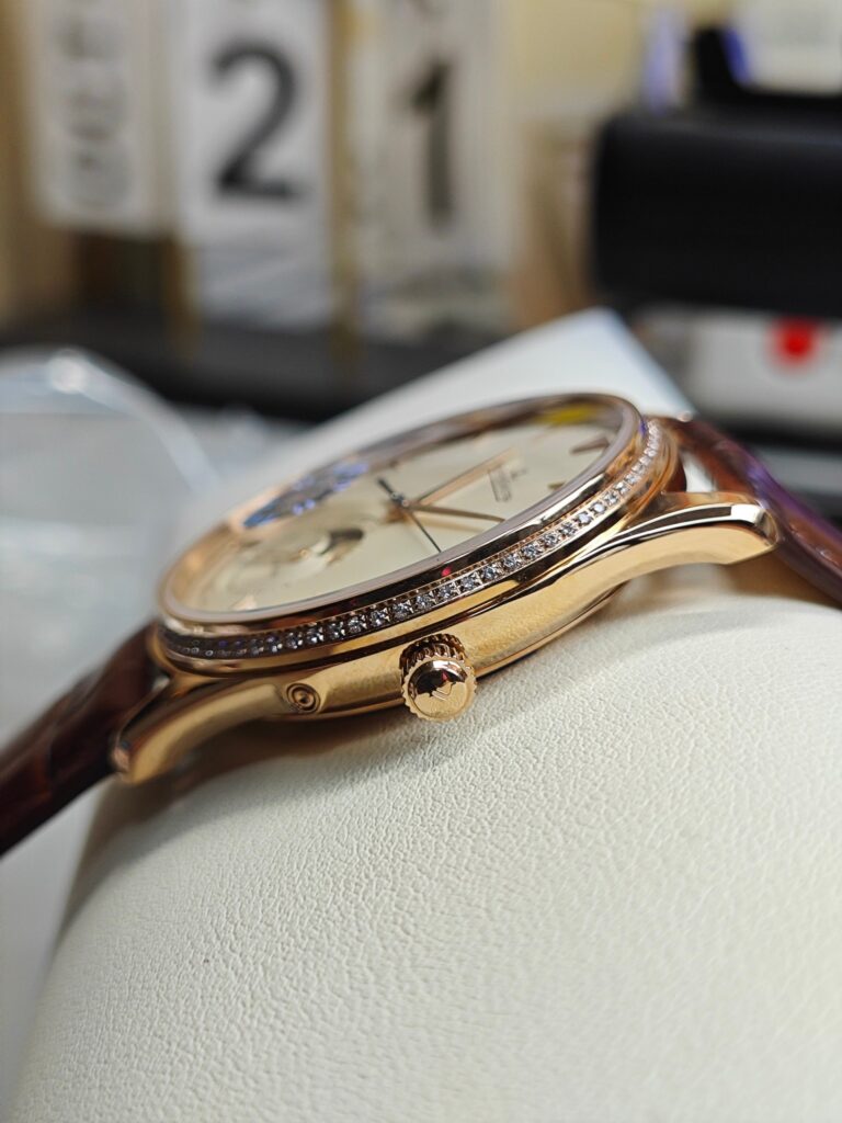 Jaeger-LeCoultre Master Ultra Thin Moon Q1368420 39MM Replica JL016