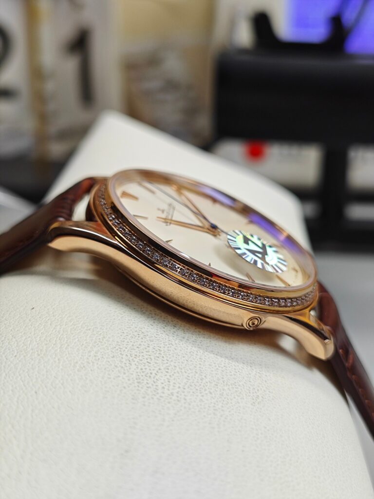 Jaeger-LeCoultre Master Ultra Thin Moon Q1368420 39MM Replica JL016