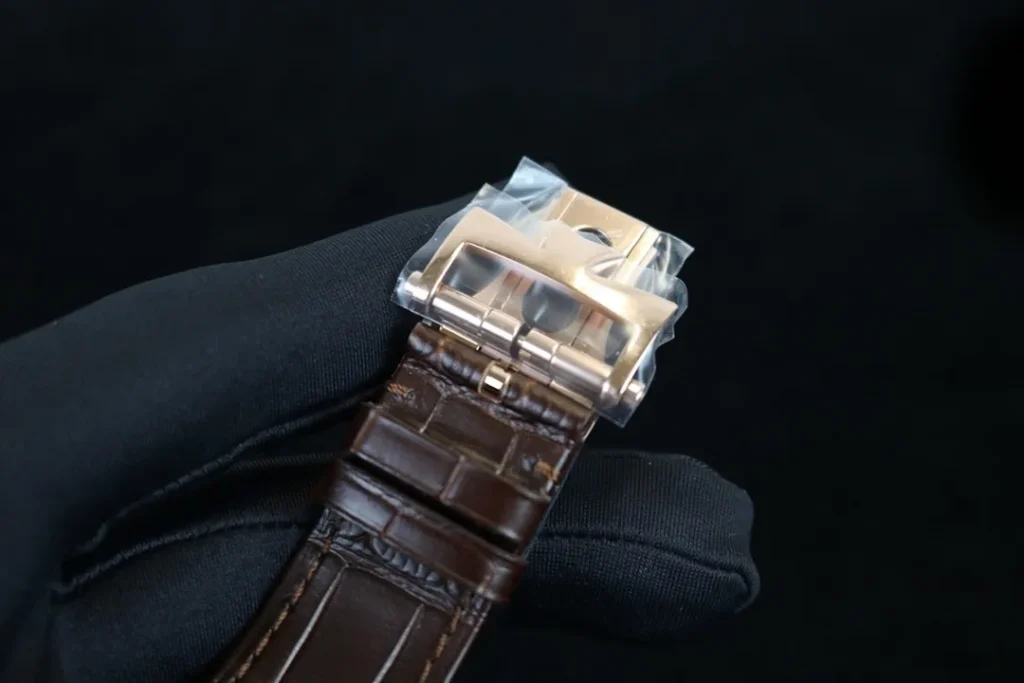 Vacheron Constantin Overseas 47040/000R-9666 42MM Replica VC029