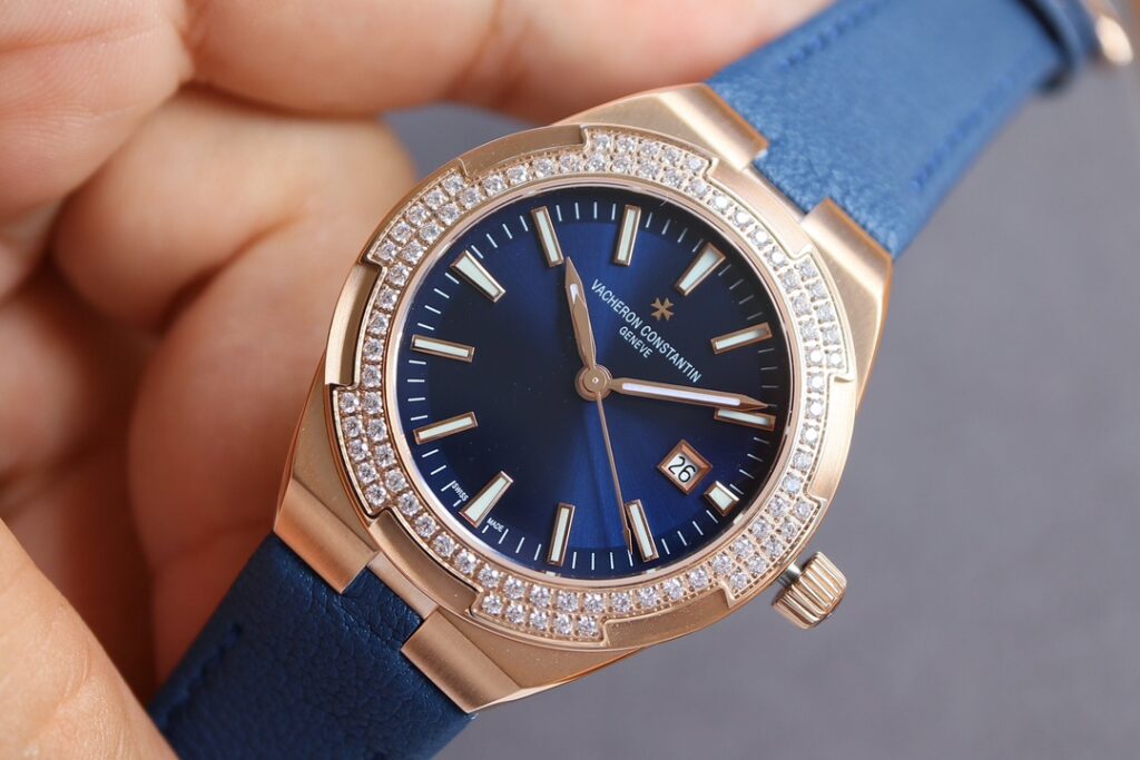 Vacheron Constantin Overseas 1225V/200R-H015 33MM Replica VC001