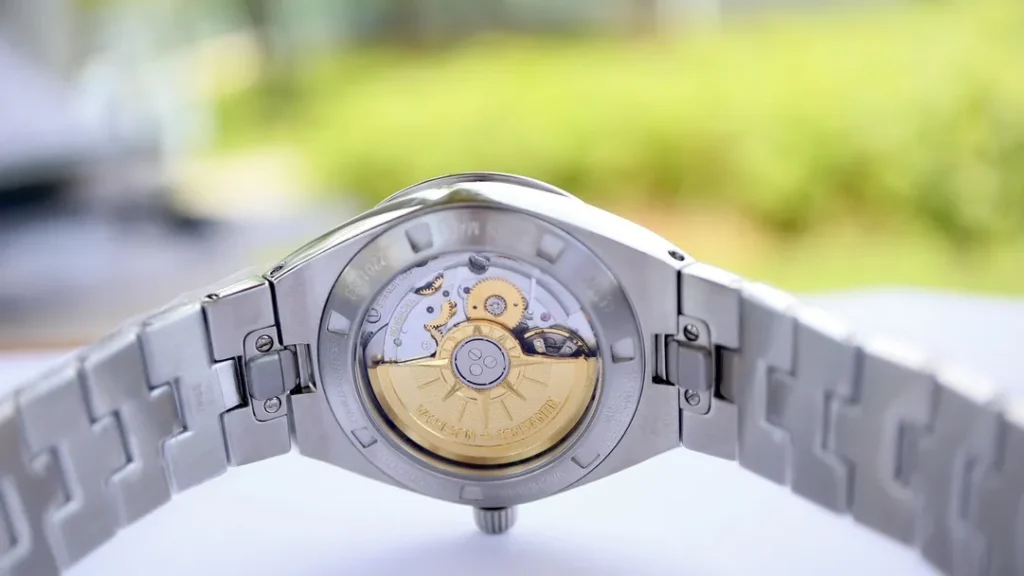 Vacheron Constantin Overseas 4605V/200A-B971 35MM Replica VC011