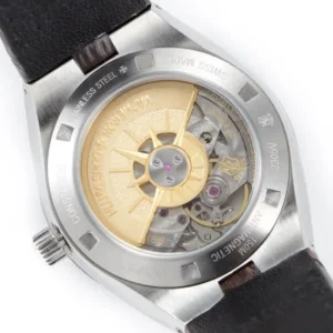 Vacheron Constantin Overseas Quartz 1205V/100A-B591 33MM Replica VC075