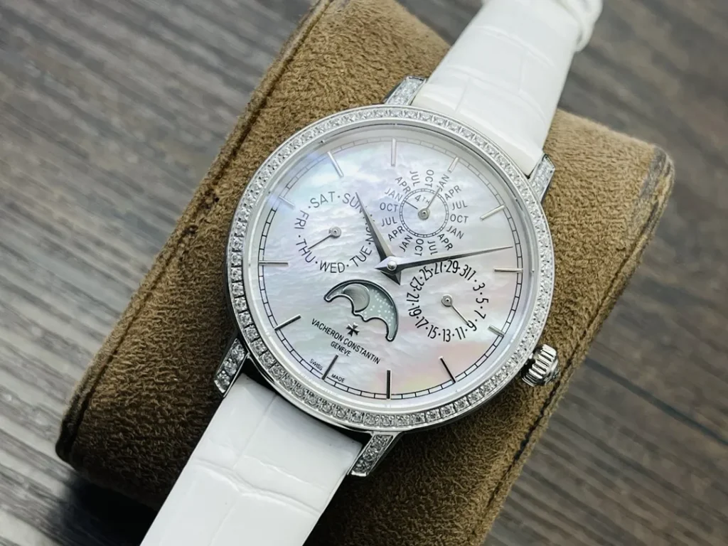 Vacheron Constantin Traditionnelle Perpetual Calendar Ultra-Thin 4305T 36.5MM Replica VC024