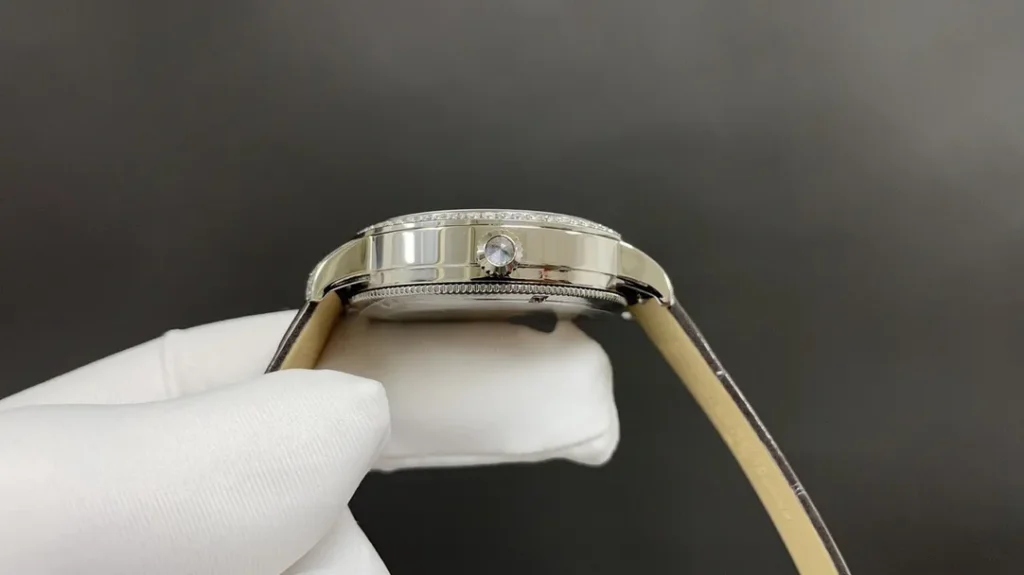 Vacheron Constantin Traditionnelle Moon Phase 83570/000G-9916 36MM Replica VC067
