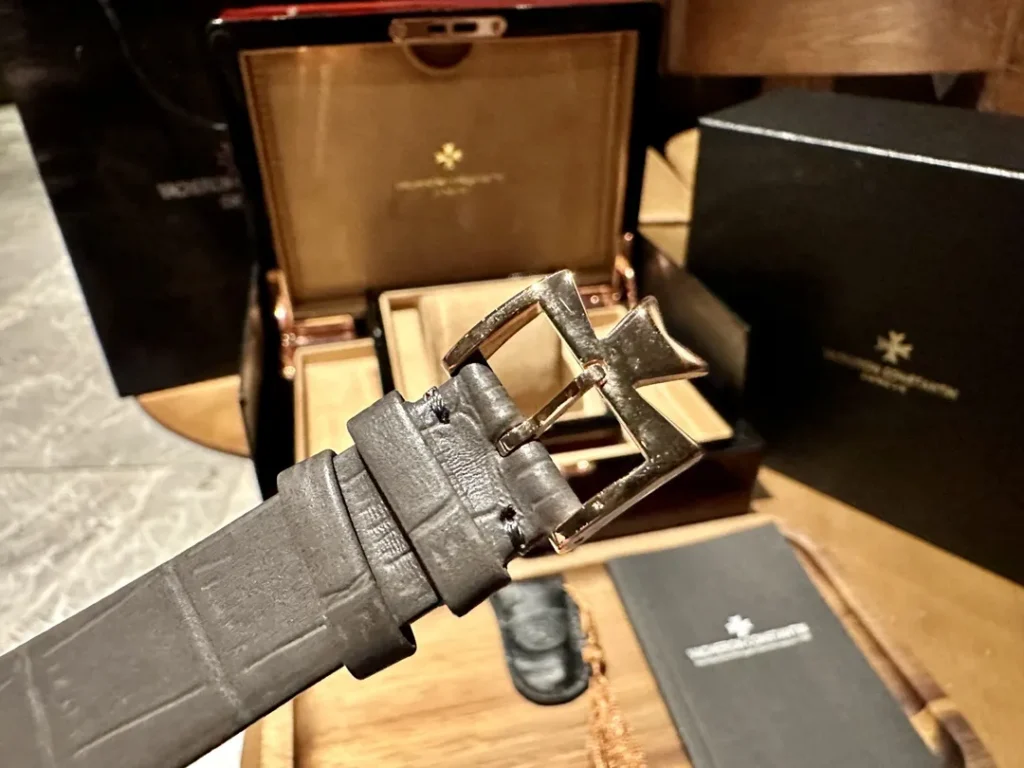 Vacheron Constantin Égérie Moon Phase 8005F/000R-B498 37MM Replica VC035