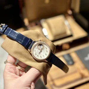 Vacheron Constantin Égérie Moon Phase 8005F/000R-B498 37MM Replica VC036